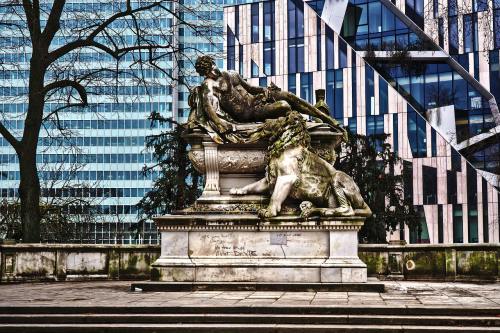 陈思诚，官宣喜讯