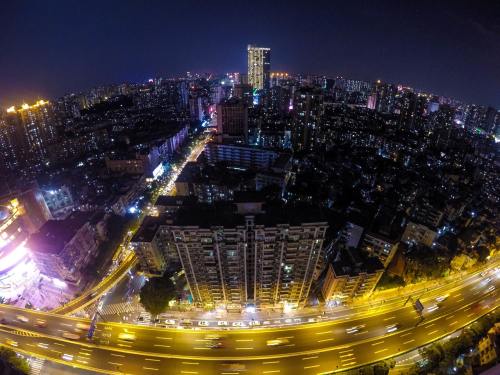 Rhodes was 'just trying to make cut' in maiden win