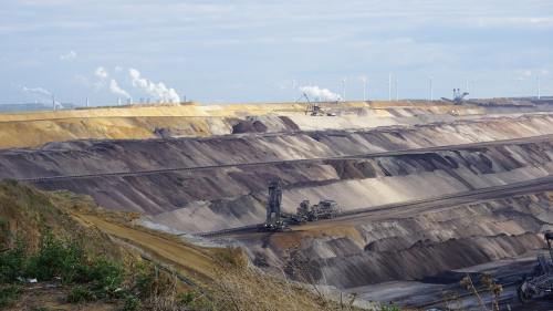 西安捐卵機構-剖腹產后惡露顏色手術治療