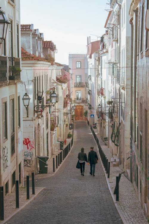 创下4个“世界之最”！湖北荆州观音寺长江大桥南岸主塔封顶