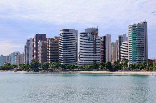 上海莲花河畔景苑倒塌事故（上海莲花河畔景苑倒楼事件）