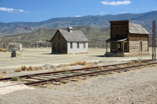 鄂州市南塔小学举行学雷锋红色宣讲活动