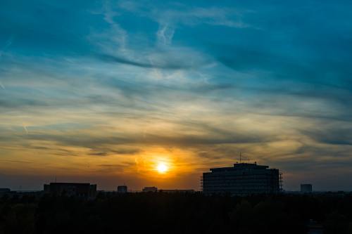 Hull two off lead going into Arizona final round