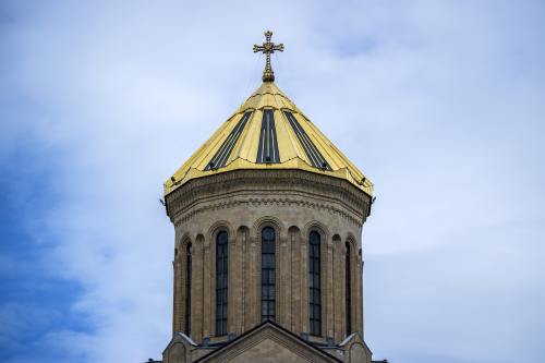 Salford Red Devils wages late for second time