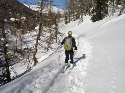 穷乡僻壤Skiiing、登山滑雪、滑雪旅游