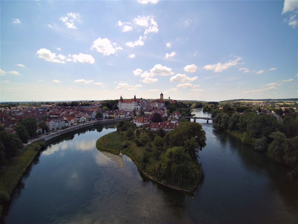 多瑙河上的、Neuburg、多瑙河、巴伐利亚免费图片