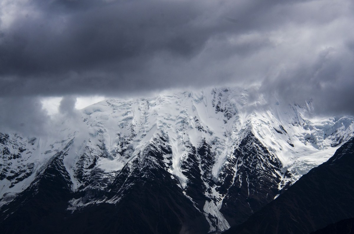 雪山、云、登山免费图片