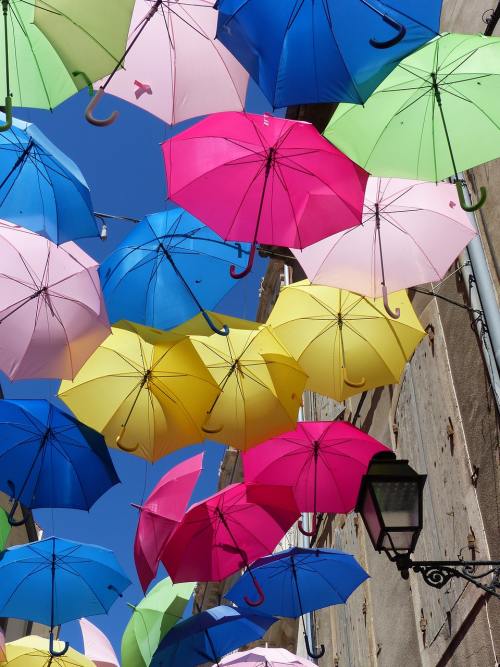 雨伞、丰富多彩、蓝蓝的天空