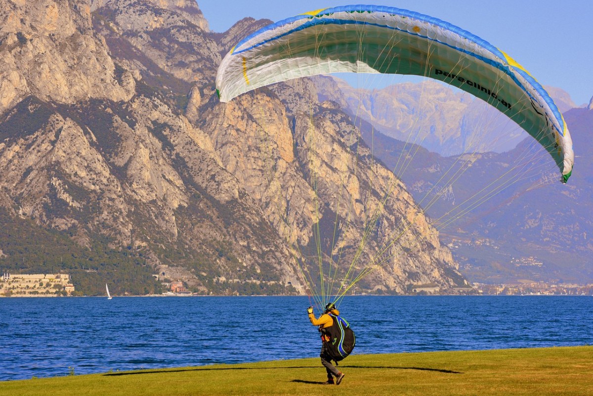滑翔伞、着陆、普拉托免费图片