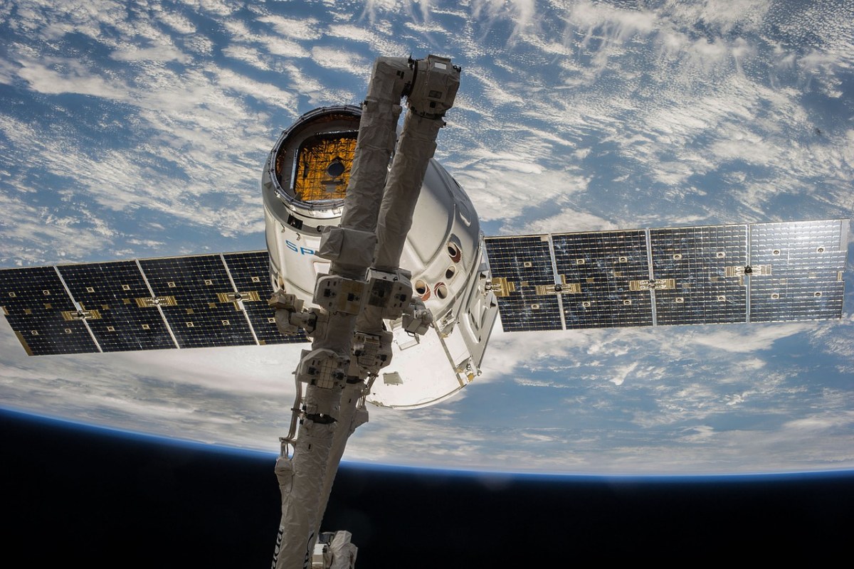 卫星、轨道、Spacex公司免费图片