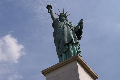 巴黎、自由女神像