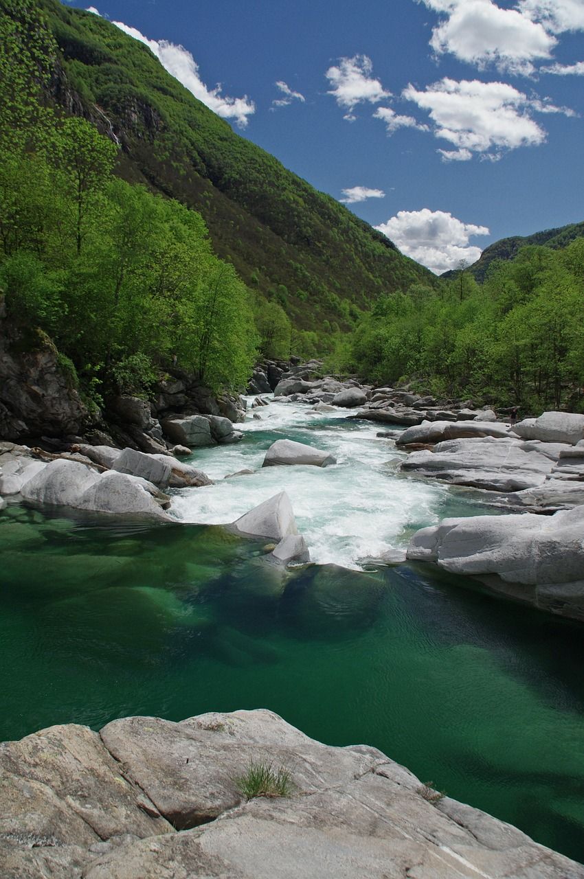 山,河,性质