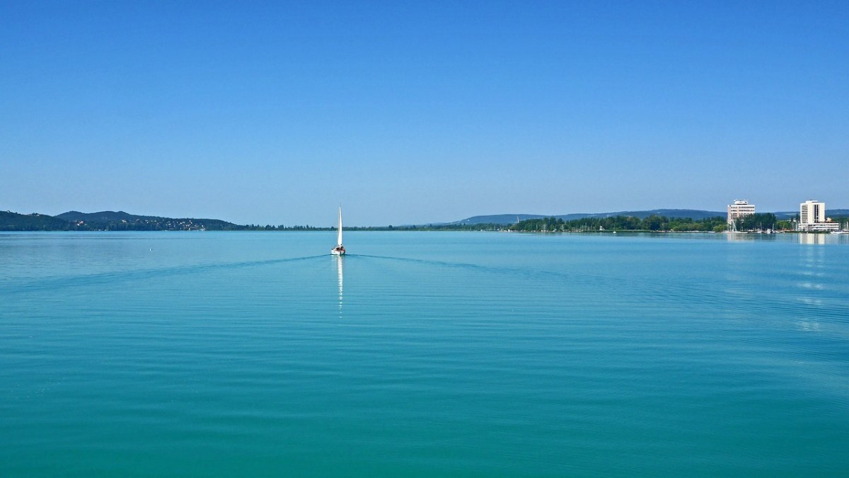巴拉顿湖、5、英里每小时在北、帆船免费图片