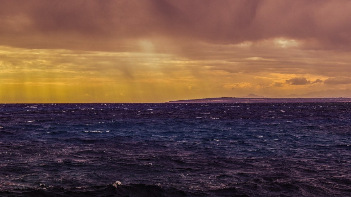 海、波、风暴免费图片