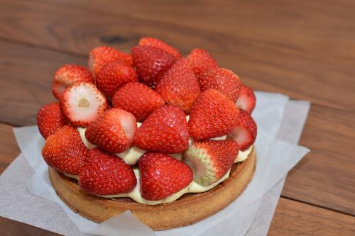 草莓、馅饼、蛋糕
