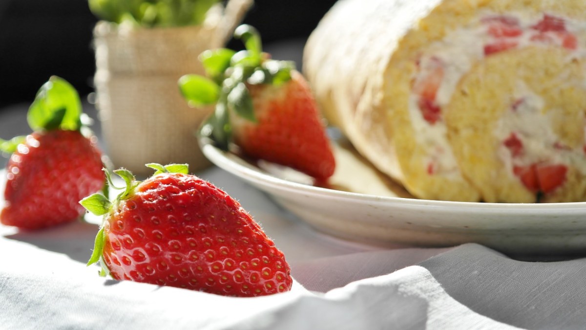 草莓、草莓蛋糕、百事吉免费图片