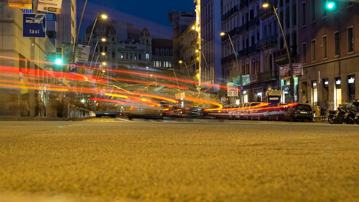 巴塞罗那、汽车、灯免费图片