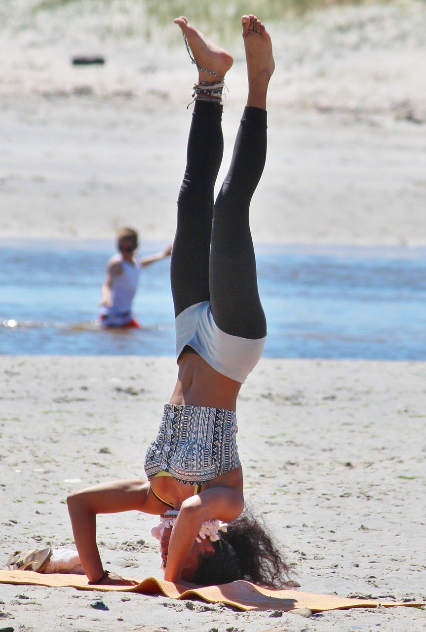 瑜伽、女子、海滩免费图片