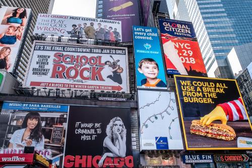 缅甸7.9级地震波及云南瑞丽，珠宝商：珠宝翡翠未受损，有酒店住客穿裤衩避险