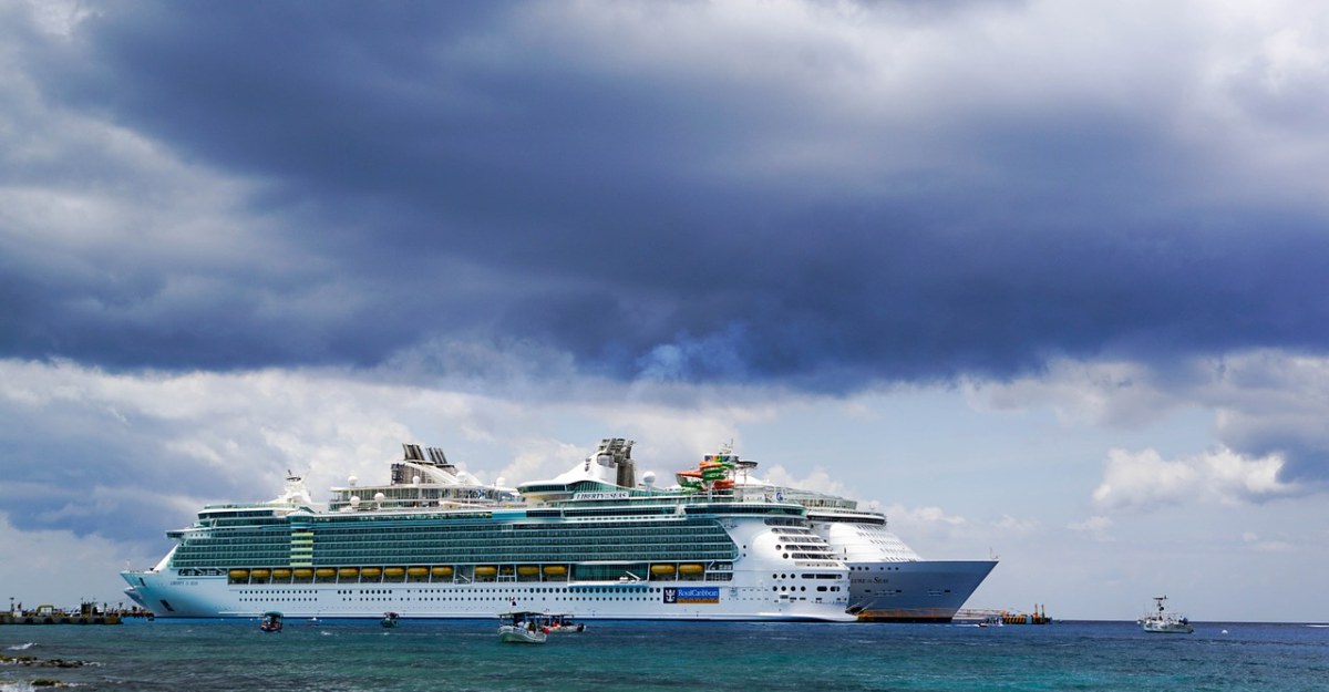 巡航船、暴风雨的乌云、海免费图片