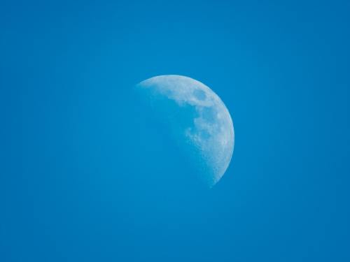 蓝色、天空、月亮