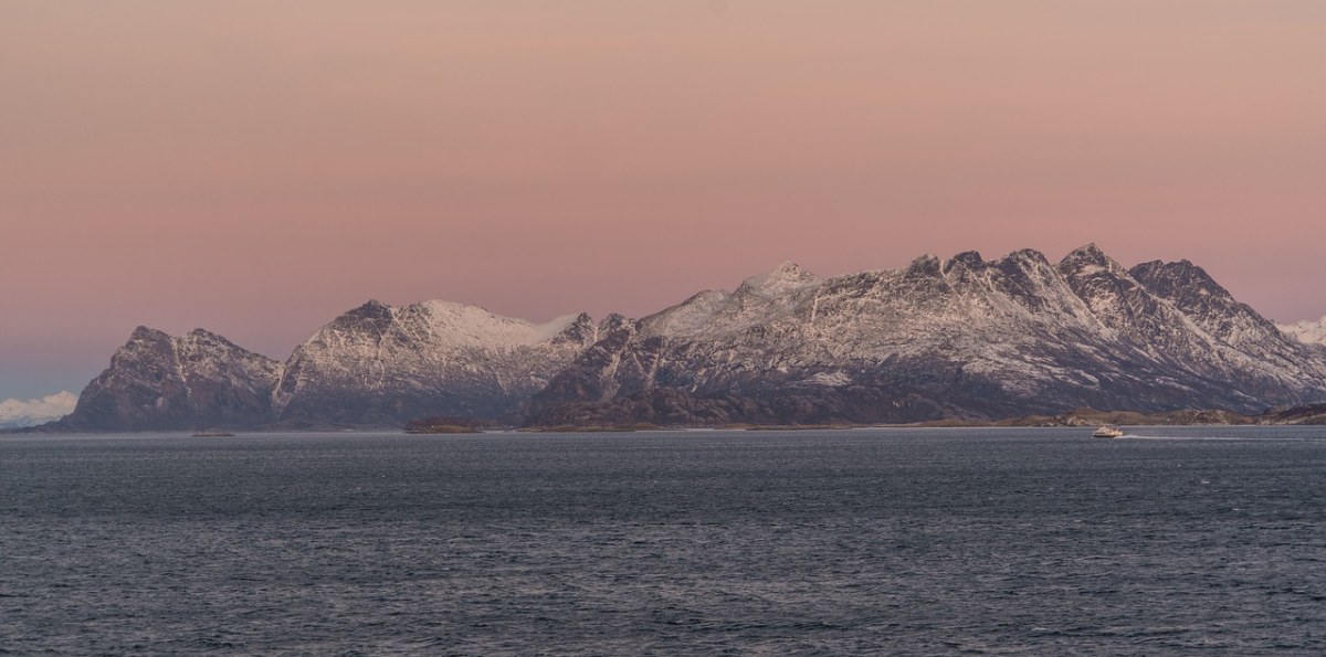 挪威海岸、日落、峡湾免费图片