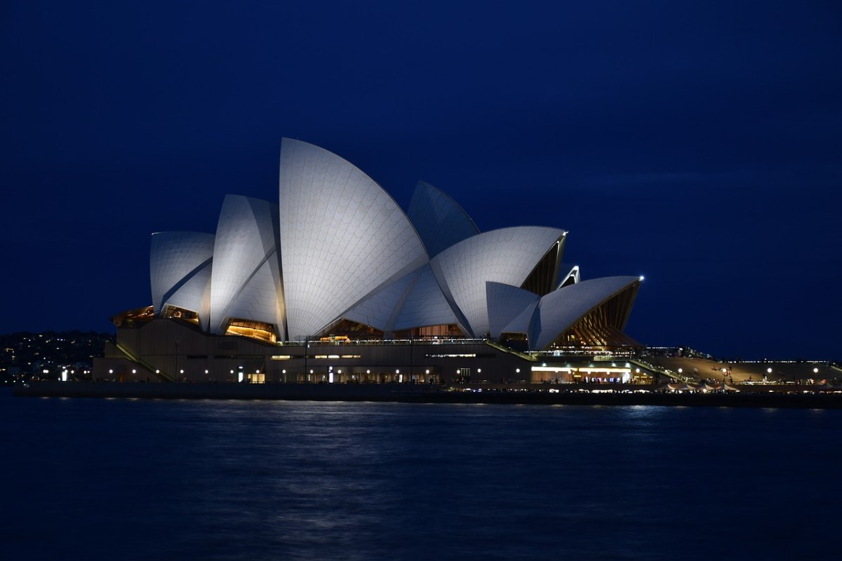 里程碑、悉尼歌剧院、暗蓝色的天空免费图片