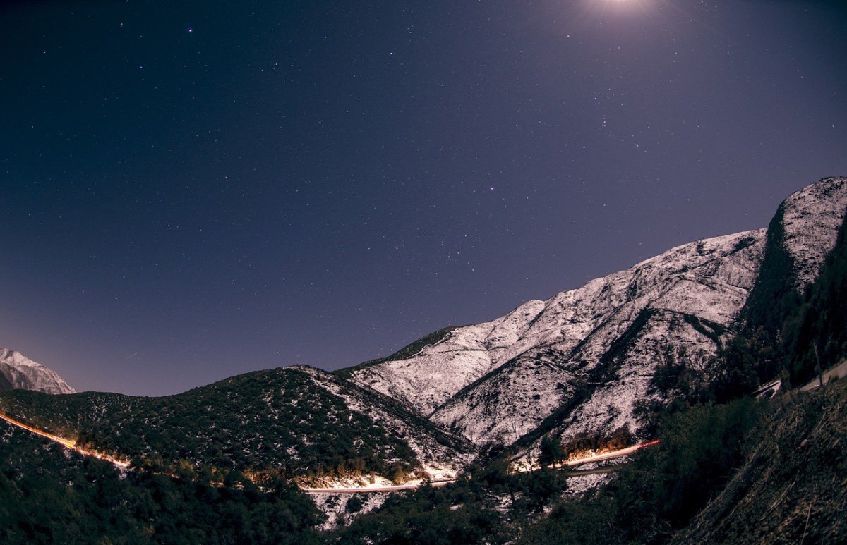 山、星星、夜免费图片