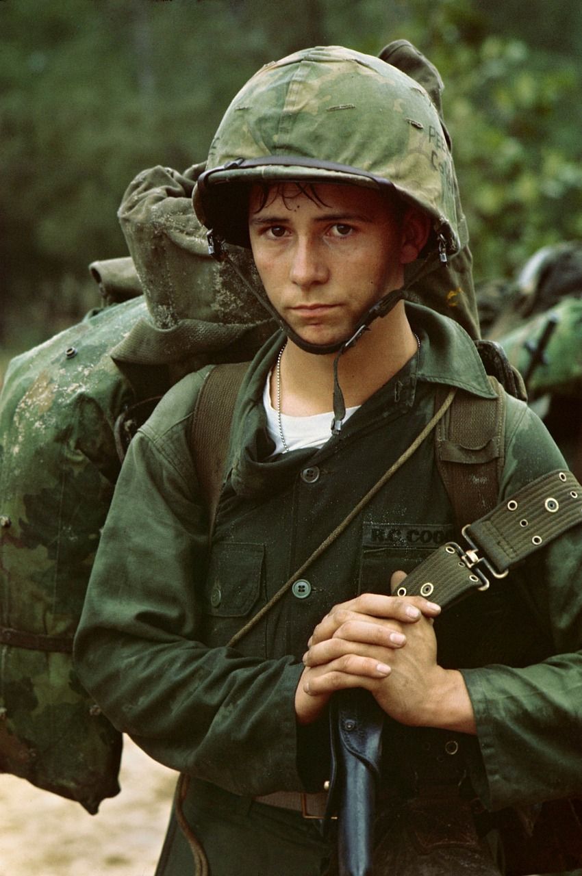 战斗的越南南方青年图片