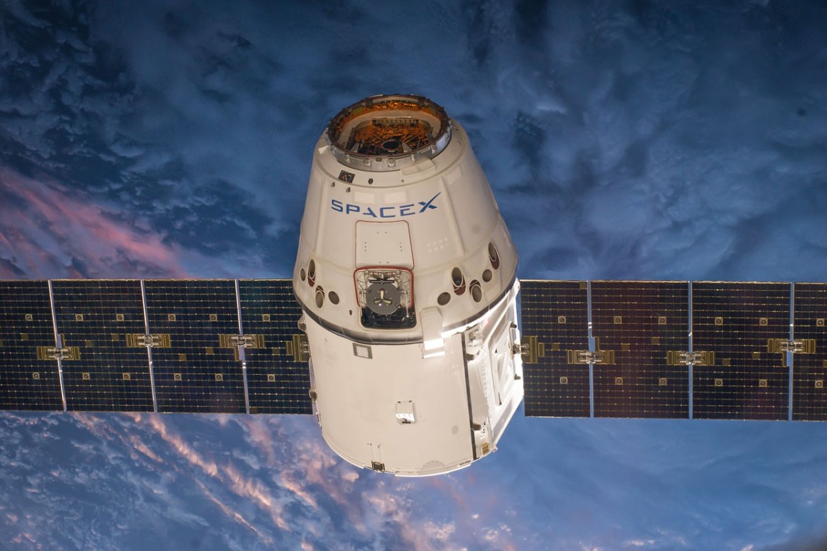 卫星、轨道、Spacex公司免费图片