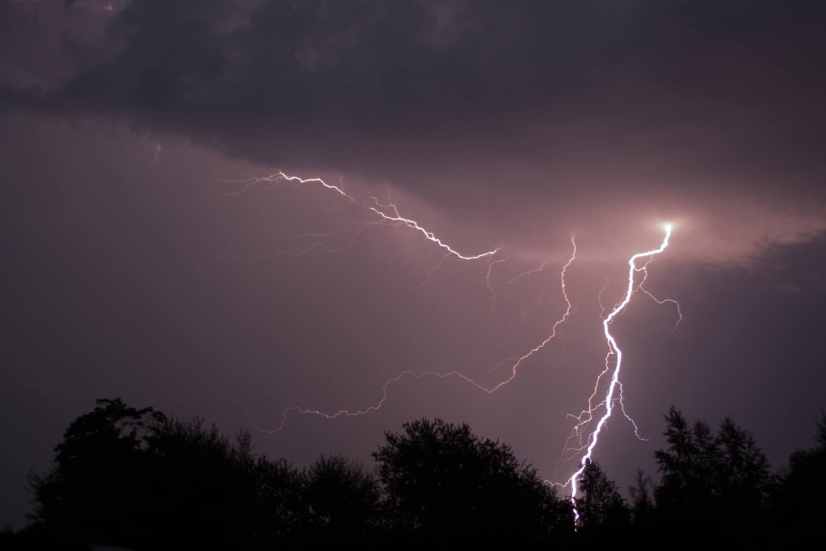 闪光、雷暴、夏天雷雨免费图片