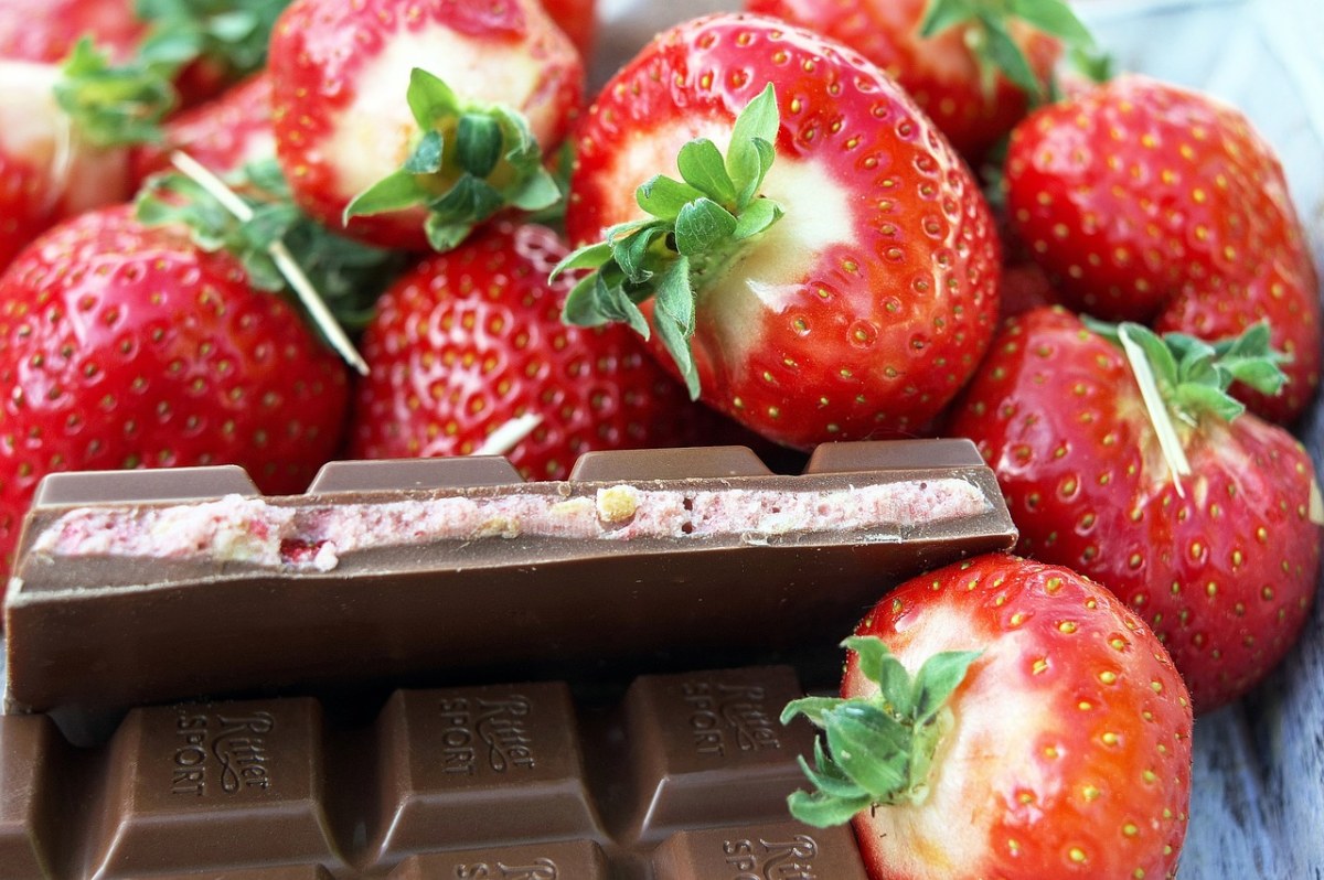 巧克力、草莓、草莓巧克力免费图片