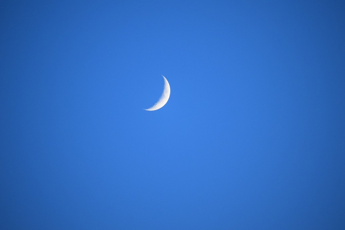 月亮、蓝色、天空免费图片