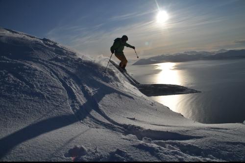 滑雪、穷乡僻壤Skiiing、高山