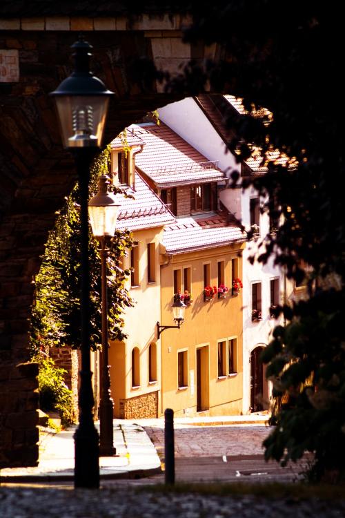 Hamilton 'gobsmacked' by Ferrari speed in China