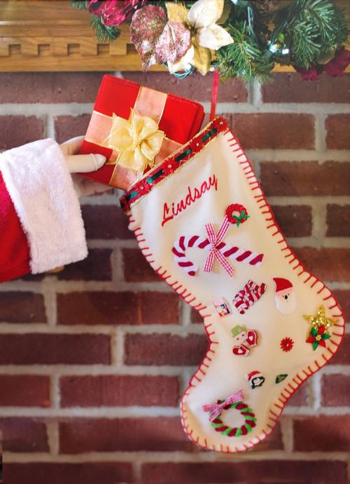 圣诞老人的手臂、圣诞袜、礼物