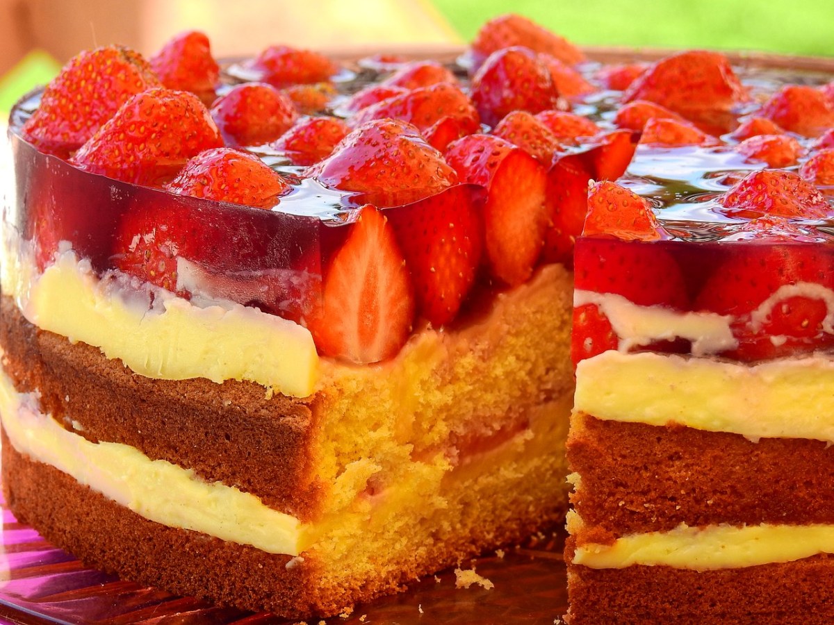 蛋糕、草莓蛋糕、美味免费图片