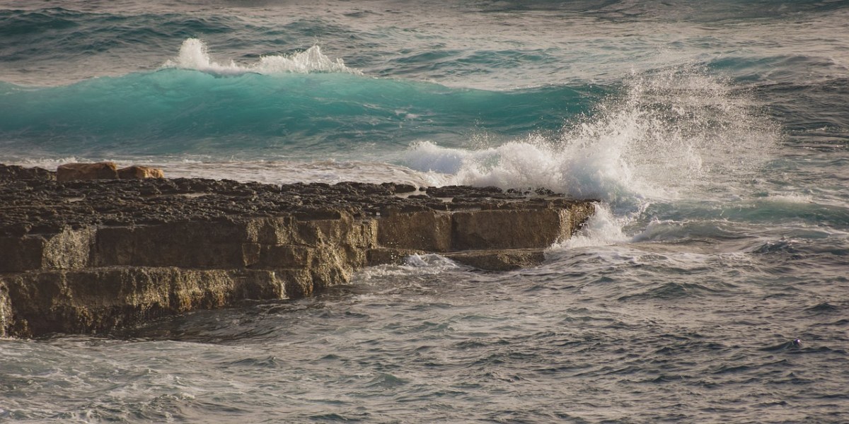 波、崩溃、海岸免费图片