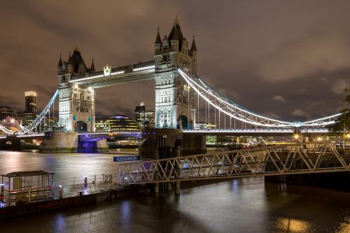 伦敦、塔桥、具有里程碑意义