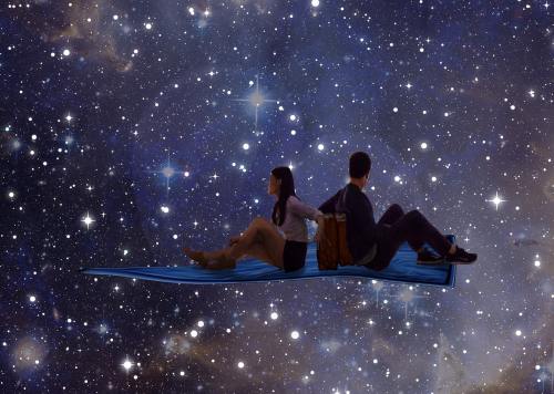 对年轻的夫妇、星星、空间