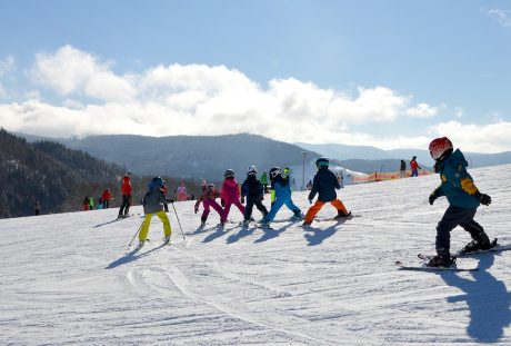 儿童、滑雪经验教训、行使山
