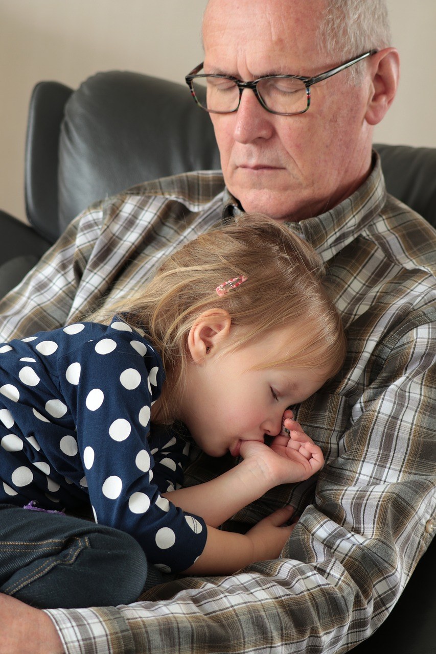 爷爷、睡眠、孙子免费图片