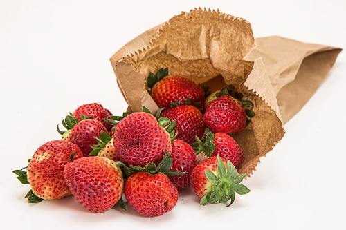 草莓、新鲜水果、甜点